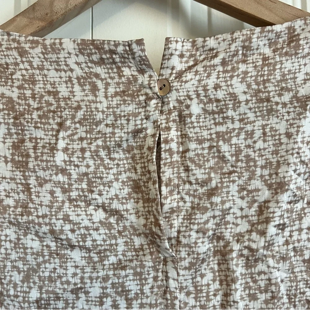 Eileen Fisher Textured Cream and Brown Top - Picture 6 of 6